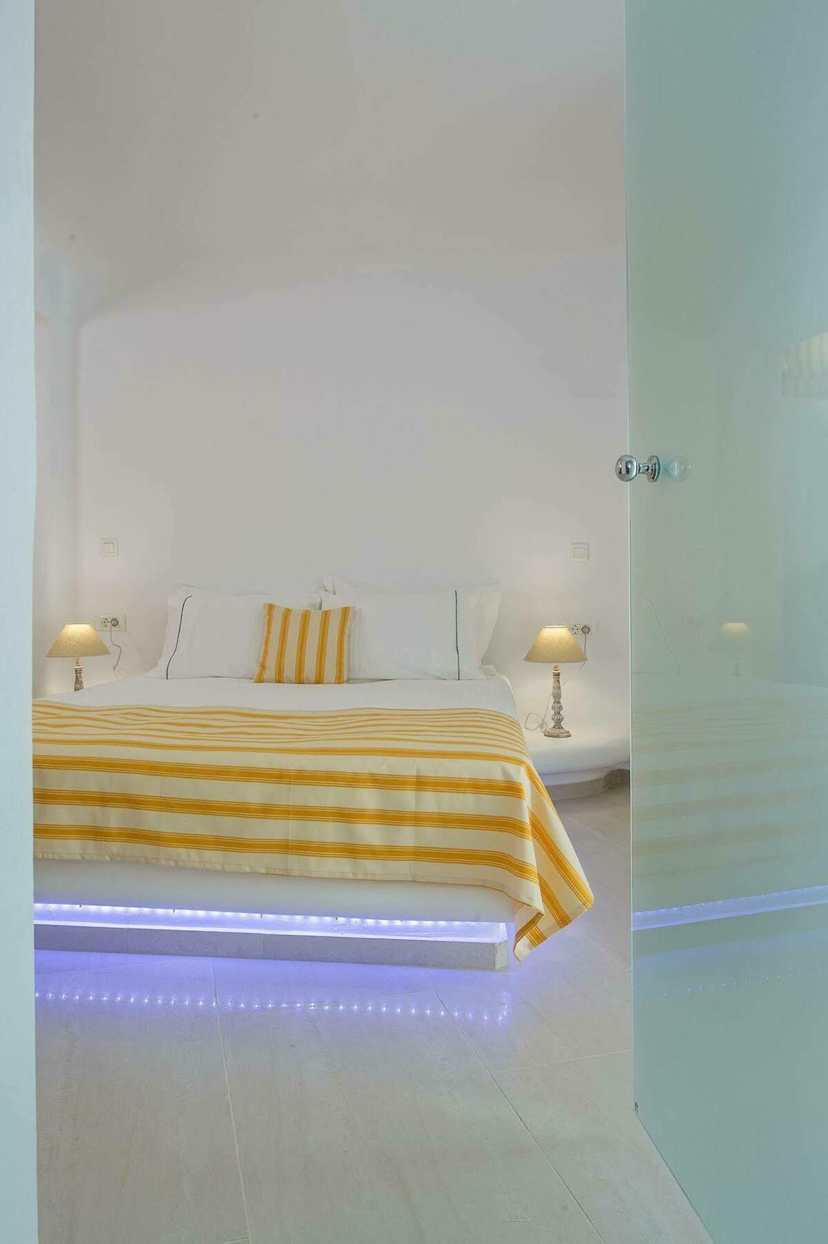 Colours Of Mykonos Luxury Residences & 4*